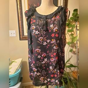 Floral Lauren Conrad Top Sz XL